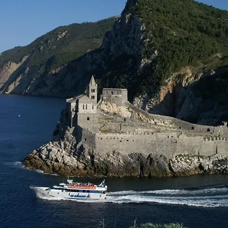 La Tua Casa Vicino A Portovenere 펜션 *